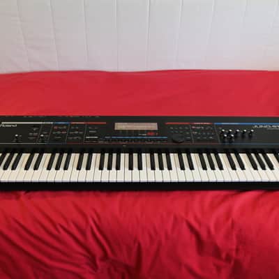 Roland Juno Stage 76-Key 128-Voice Expandable Synthesizer 2008 - Black