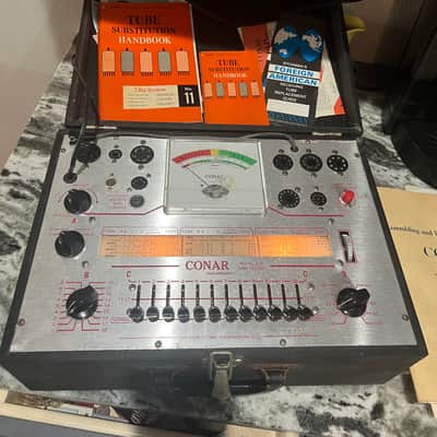 Conar Model 223 tube tester with 200 free tubes. image 3
