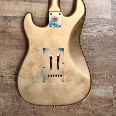Custom Gold Finish Stratocaster + Fender Bag & Strap image 12