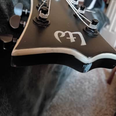 ESP LTD Viper - 400 Baritone Unsure - Matte Black image 9