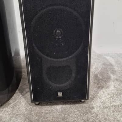 Kef XQ1 Pair - High-Fidelity Bookshelf Speakers - Excellent image 9