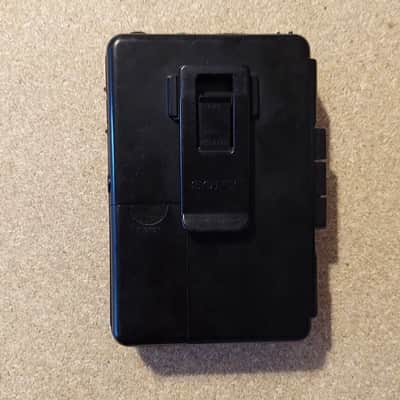Vintage Sony Walkman WM-F2015 FM/AM Radio Cassette Player Stereo image 2