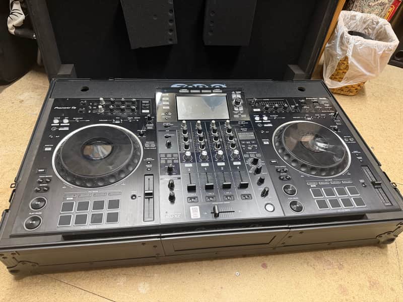 Pioneer XDJ-XZ 4-Channel Rekordbox / Serato All-In-One DJ System