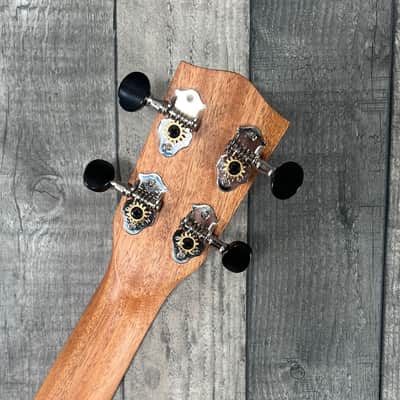 Pono Kalele MC K Mahogany Concert Ukulele *NEW image 8