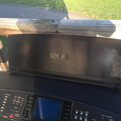 Yamaha PSR-4000 61 note arranger synthesizer keyboard with stand, sustain & power image 5
