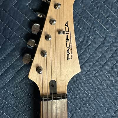 Yamaha PAC012DLX Pacifica - Sun Burst image 8