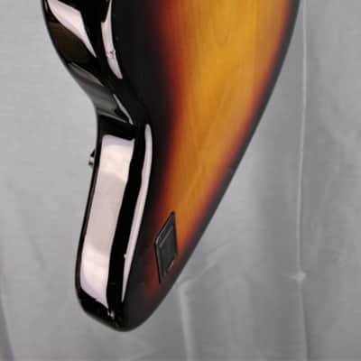Fender Jaguar Bass Deluxe JGB 2005 Sunburst 'RARE' japan import image 8