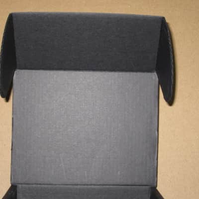 lightly handled - some imperfections MXR EMPTY BOX ONLY for M75 Super Badass Distortion (NO pedal / NO paperwork) specifically from 2015 (2010s - 2020s) - BOX: Black Cardboard / LABEL: Light Gray & Black/ GRAPHIC: Silver image 14