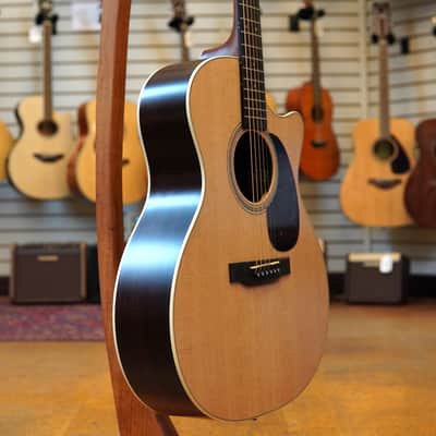 Martin GPC-16E Spruce/Rosewood Grand Performance Acoustic-Electric Guitar w/Padded Gig Bag image 2