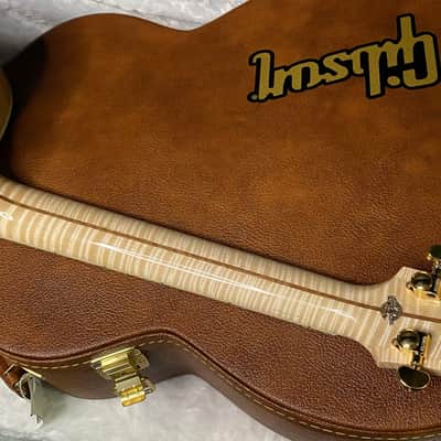 NEW ! Gibson SJ-200 Standard - Custom Shop - Dealer Select - Super RARE - Green Top - Authorized Dealer - AAAAA Flamed Natural Maple Back & Sides - G07203 image 18