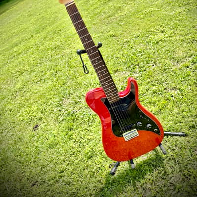 Fender Bullet Deluxe with Rosewood Fretboard 1981 - 1982 - Red image 2