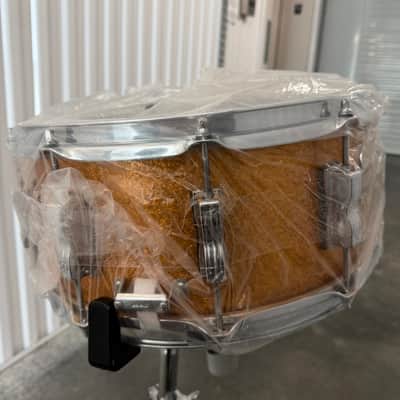 Ludwig Classic Maple Snare Drum 6.5 x 14 Gold Sparkle image 12