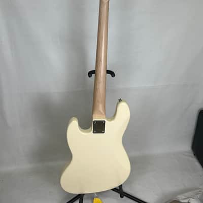 G&L Placentia JB Electric Bass Regular Vintage White no Pick Guard image 4