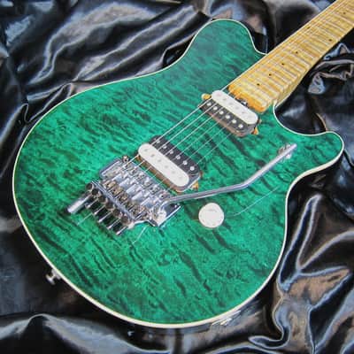 Music Man EVH Signature Model / Green Quilt top image 1