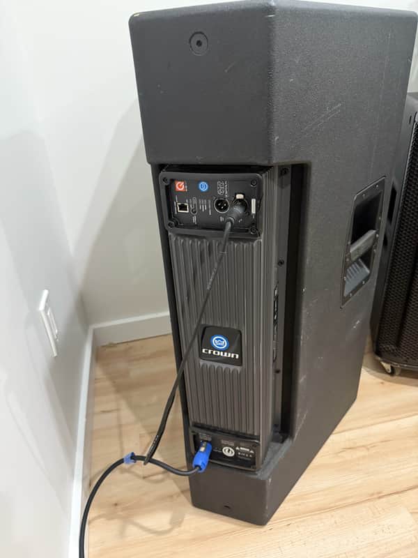 JBL Powered 15" Pair VP7315/64DP *SEE DESCRIPTION* imagen 1