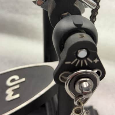 DW 2000 Series Single Bass Drum Pedal 2010 - Present - Various image 4