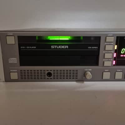 Studer D731 CD Player -  CDS Series - TDA1541A-S1 DAC-  Professional image 3