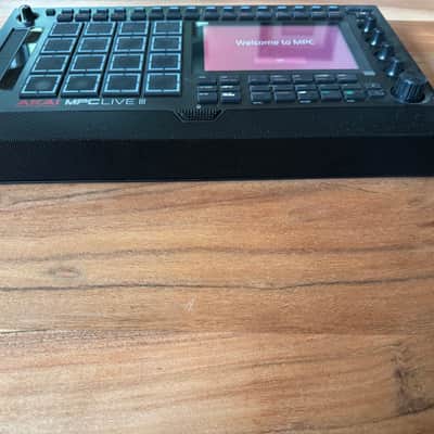 Akai MPC Live III Standalone Sampler / Sequencer 2025 - Present - Black image 3