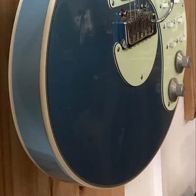 Brian May Special LE w Gig Bag 2019 - Windermere Blue image 3