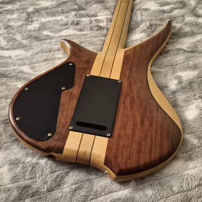 TUNE Japan TWXT-4 Tremolo Bass - 2000s - Locking Tuners - Neck-Thru - Active - Whammy Bar - MIJ -  4-String Bass - Natural Walnut image 12