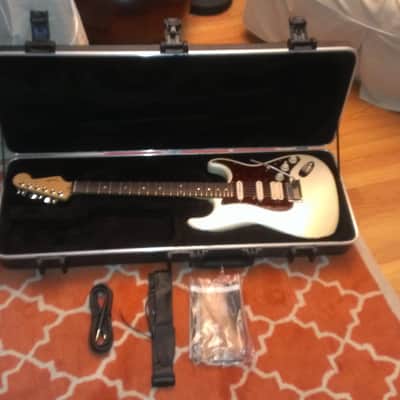 Fender American Deluxe Stratocaster 2011 Pearl + Lindy Fralin pickups image 9