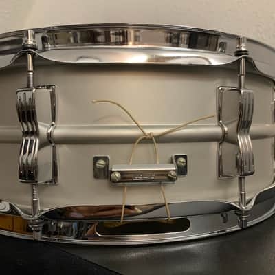 Ludwig No. 404 Acrolite 5x14" 8-Lug Aluminum Snare Drum with Pointed Blue/Olive Badge 1969 - 1979 - Matte Aluminum image 6