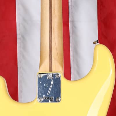 Fender Player Stratocaster with Maple Fretboard - Buttercream image 6