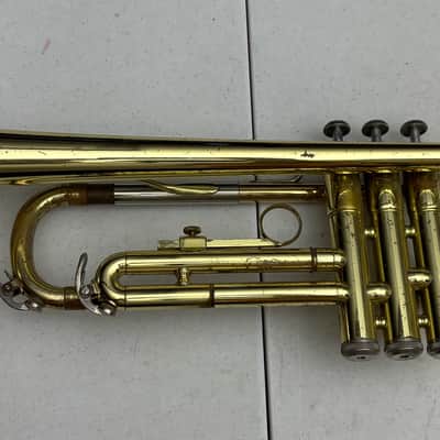 Yamaha YTR-2320 Bb Trumpet – Japan – Smooth Valves – Case & Accessories image 2
