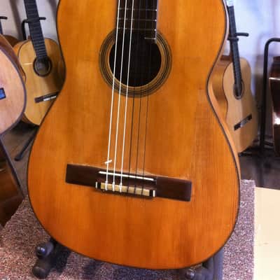 Belle guitare du luthier Ricardo Sanchis Nacher vers 1930/40 tête à chevilles 1,01 kg! image 2