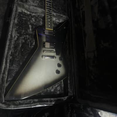 Epiphone Brendon Small Signature "Thunderhorse" Explorer 2013 - Silverburst image 1