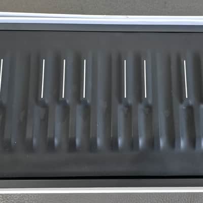 ROLI Seaboard Block 24-Key Expressive MIDI Keyboard Controller image 1