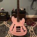 Fender Tom DeLonge Starcaster 2024 - Present - Shell Pink