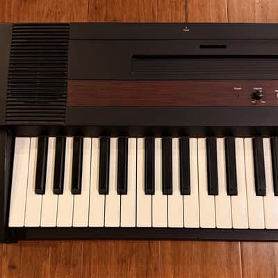 Roland ep-77 Digital Piano 76 Note Musical Keyboard w/Power Cable & Stand image 3