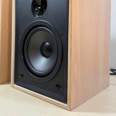 Klipsch KG1.5 Vintage Bookshelf Speakers - Whitewash finish - Sequential Serial #s - RARE! image 9