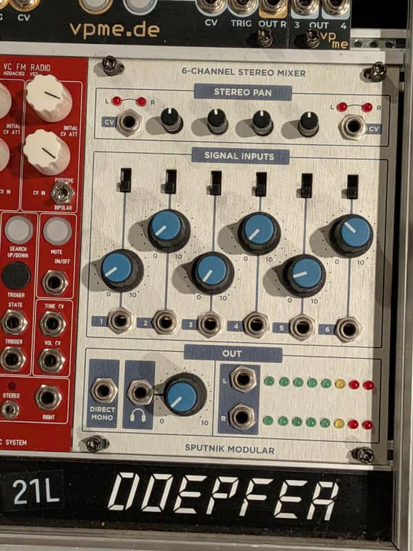 Sputnik Modular Stereo Mixer