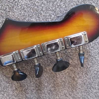 Commodore bass seventies sunburst image 9