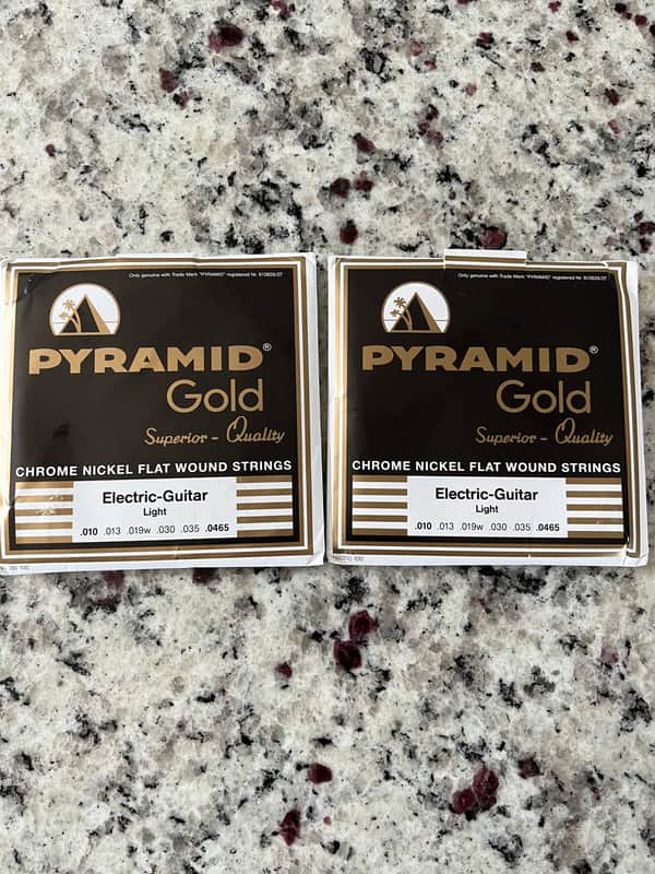 Pyramid Gold Two Pack image 1