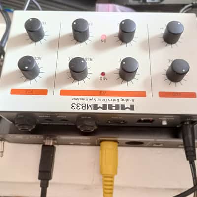 MAM MB33 image 2