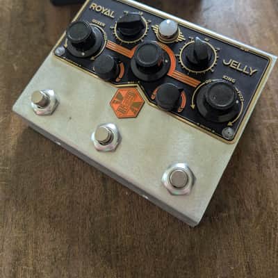 Beetronics Royal Jelly Overdrive / Fuzz 2018 - Present - Various image 1