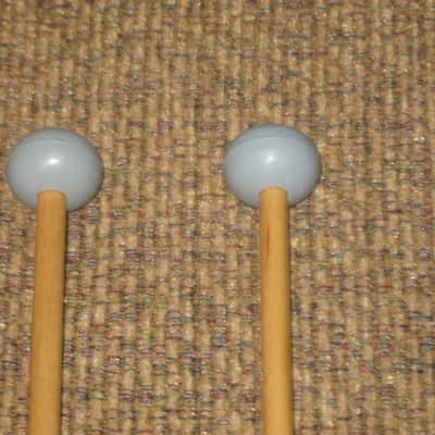 one pair of new old stock near A+ Mike Balter MB6B (6B) Hard Keyboard Mallets - 1" diameter Oval Gray Rubber HEADS and Natural Birch HANDLES (for Xylophone, Bells) mid to late 1990s (+ packaging) Unwound Series image 12