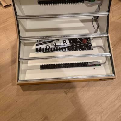 MDLRCASE 13U 114hp Studio Series Eurorack Case - Yellow image 3