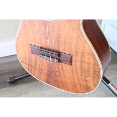 Kala KA-SA-T Solid Acacia Tenor Ukulele w/ Solid Acacia Top, Back & Sides - Satin image 21