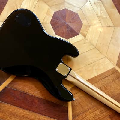 ORIGINAL 1998 FENDER JAZZ ELECTRIC ACTIVE DELUXE SERIES BASS BLACK GUITAR MEXICO image 16