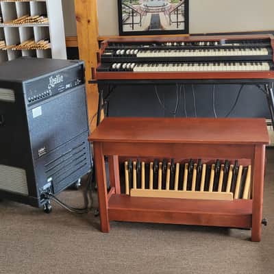 Hammond XK-3 System with XK-3c, XLK-3, XPK Pedal, XPK-100 Mini Pedalboard, EXP-100F and Leslie Model 3300* Red Walnut image 12