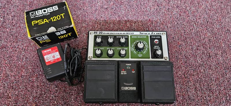 Boss RE-20 Space Echo