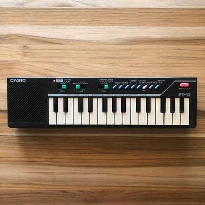 Casio PT-12 Vintage 1980's Mini Key Synthesizer - Black image 1