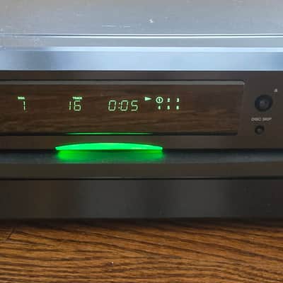 Onkyo DX-C390 6 CD Carousel Changer January 2024 - Black image 10