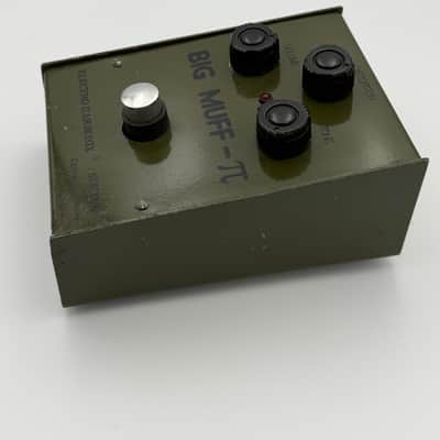Electro-Harmonix Big Muff V7 - Army Green image 2