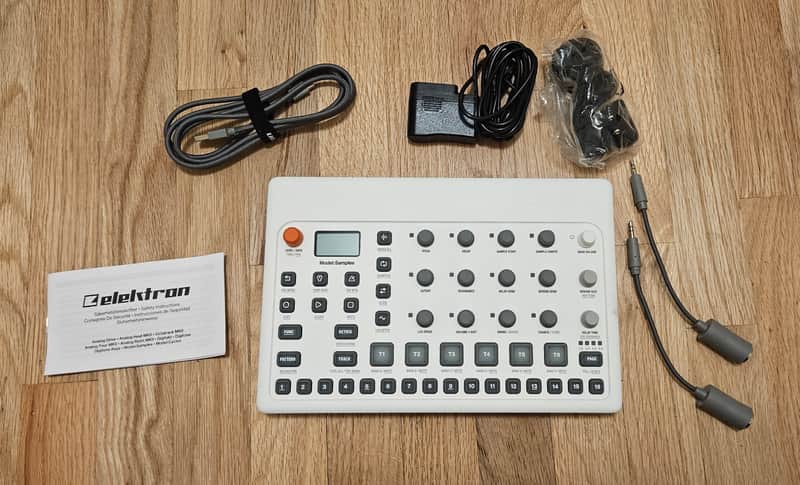 B-Stock Elektron Model:Samples - WITH WARRANTY - White image 1