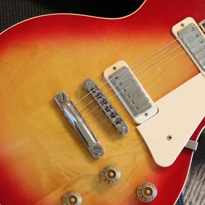 1981 Gibson Les Paul Deluxe Electric Guitar Cherry Sunburst + OHSC image 4